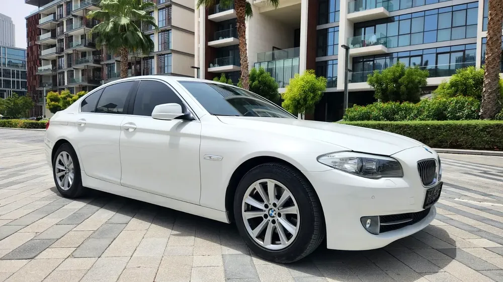 2013 BMW 528 || fully loaded || low mileage || no accidents ||excellent condition - Image 4