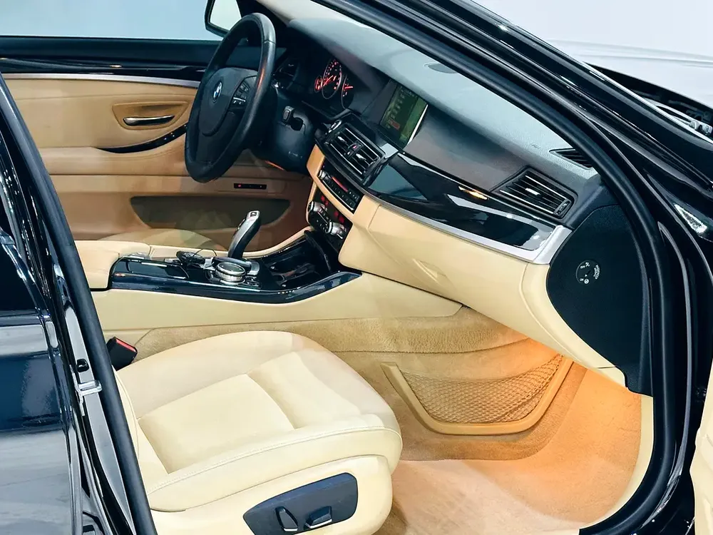 BMW 535i EXCLUSIVE GCC SOECS LOW KILOMETER WITH ONE YEAR WARRANTY - Image 16