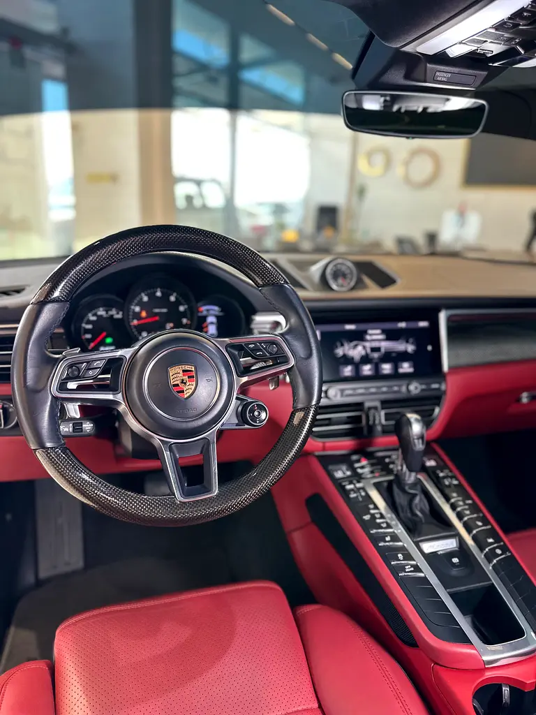 2019 Porsche Macan | GCC Specs | Low Mileage | Pristine Condition - Image 11