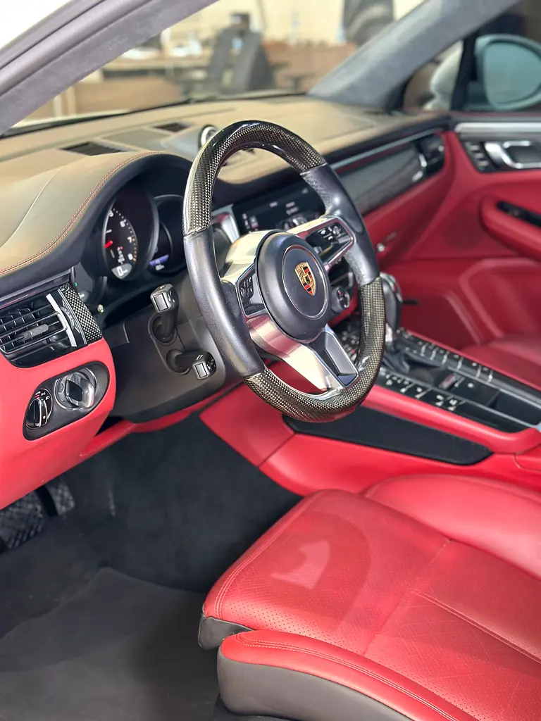 2019 Porsche Macan | GCC Specs | Low Mileage | Pristine Condition - Image 15