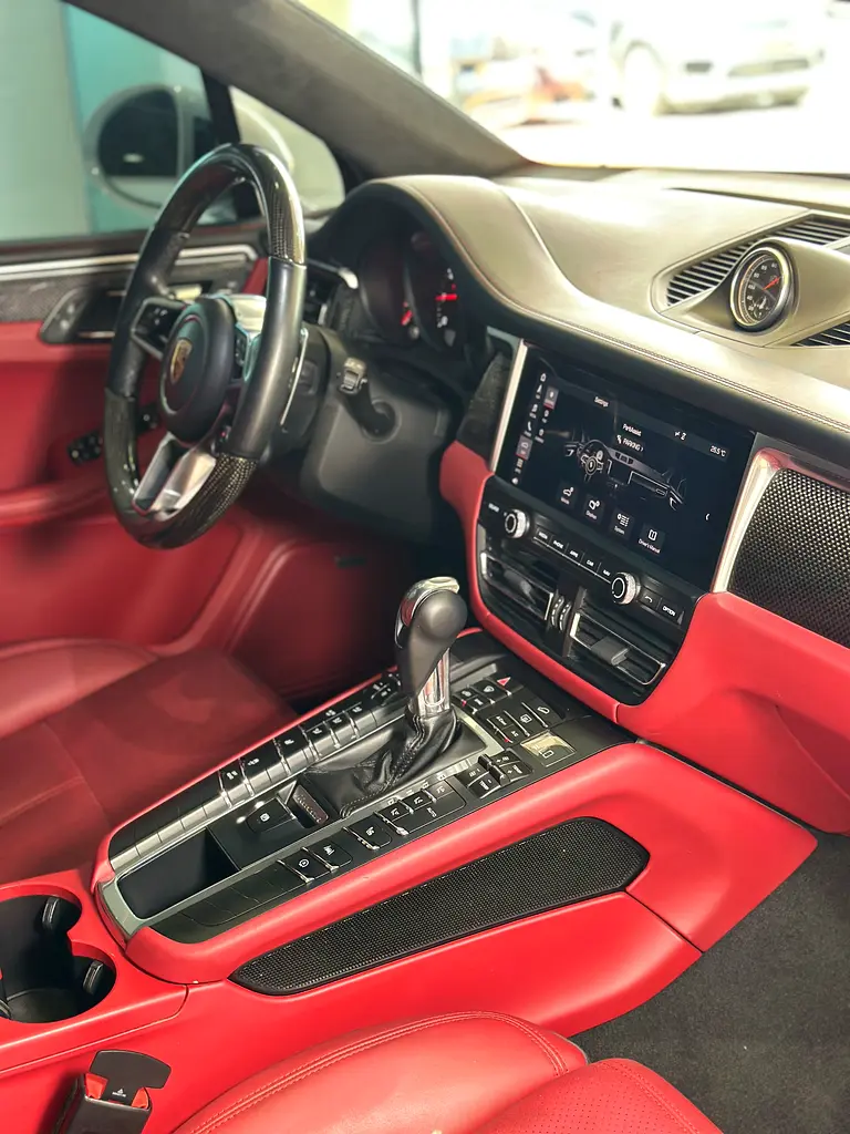 2019 Porsche Macan | GCC Specs | Low Mileage | Pristine Condition - Image 8