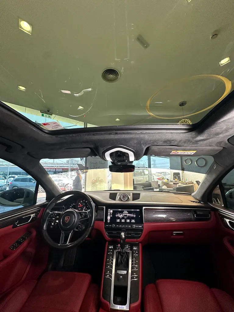 2019 Porsche Macan | GCC Specs | Low Mileage | Pristine Condition - Image 9