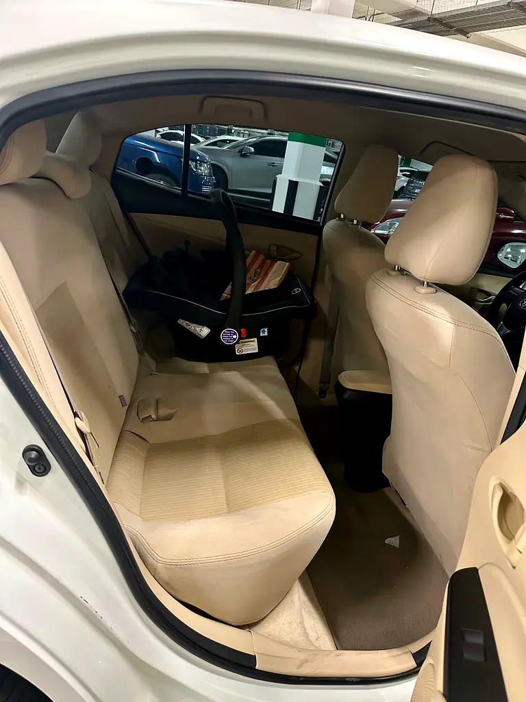 592/- AED Toyota Yaris 2022 1.5L || GCC Specs ||Well Maintained - Image 10