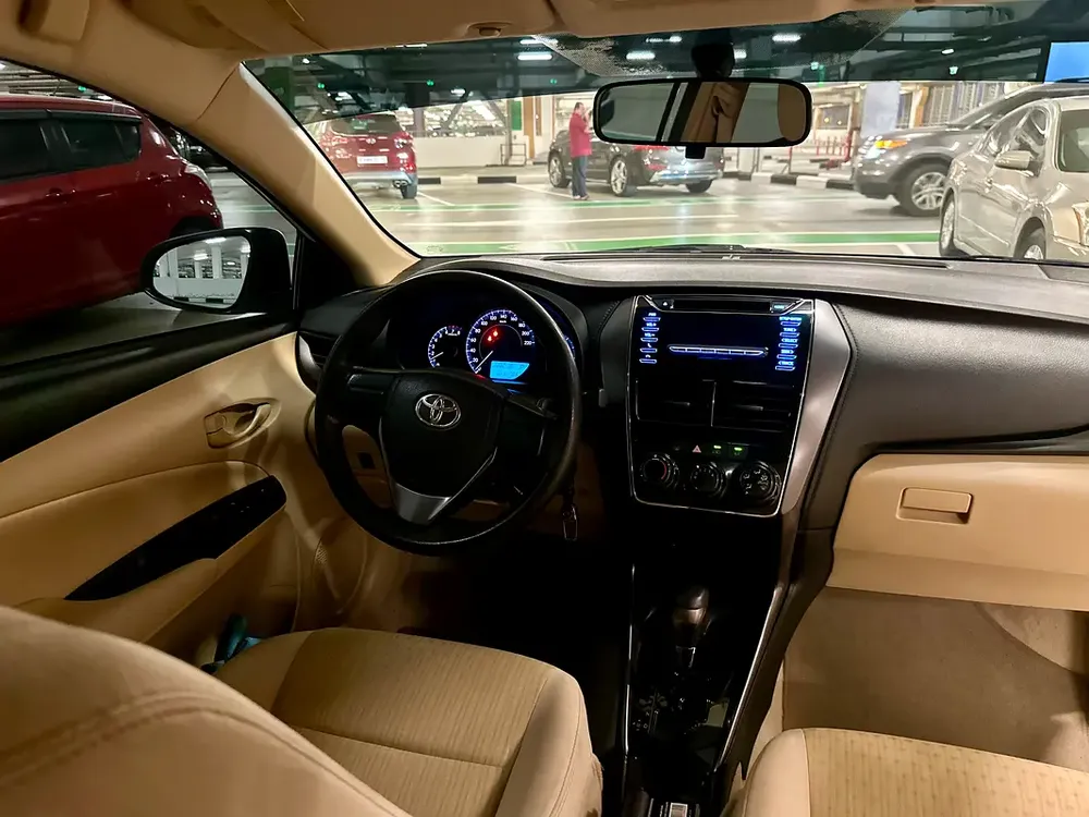 592/- AED Toyota Yaris 2022 1.5L || GCC Specs ||Well Maintained - Image 5