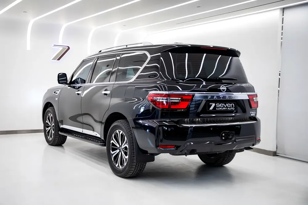 2023  | NISSAN PATROL TITANIUM | V8 | GCC | WARRANTY AND CUSTOMER SERVICE | EXCELLENT CONDITION | - Image 4