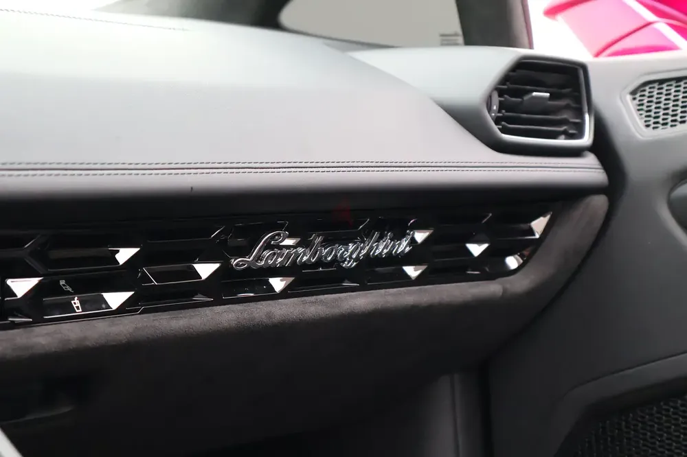 Lamborghini Huracan Evo Spyder | Fully Loaded | Distress Sale - Image 15