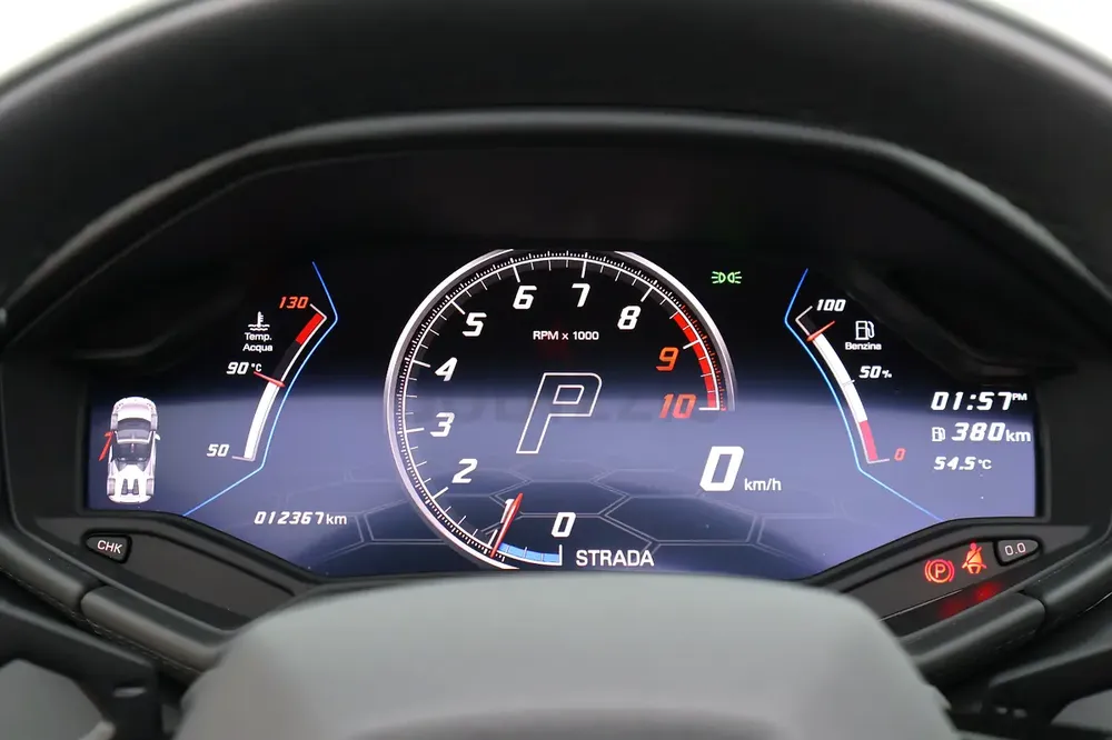 Lamborghini Huracan Evo Spyder | Fully Loaded | Distress Sale - Image 18