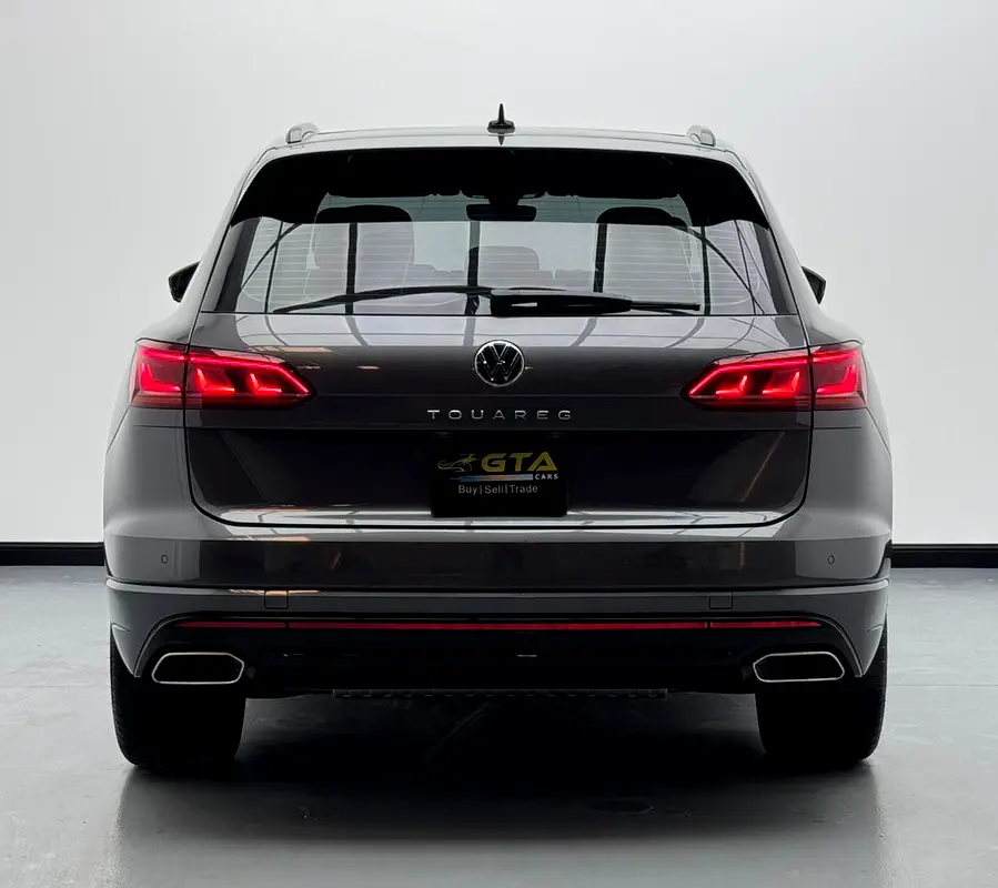 2023 Volkswagen Touareg R-Line, 2026 Volkswagen Warranty, 2028 VW Service Pack, GCC - Image 5