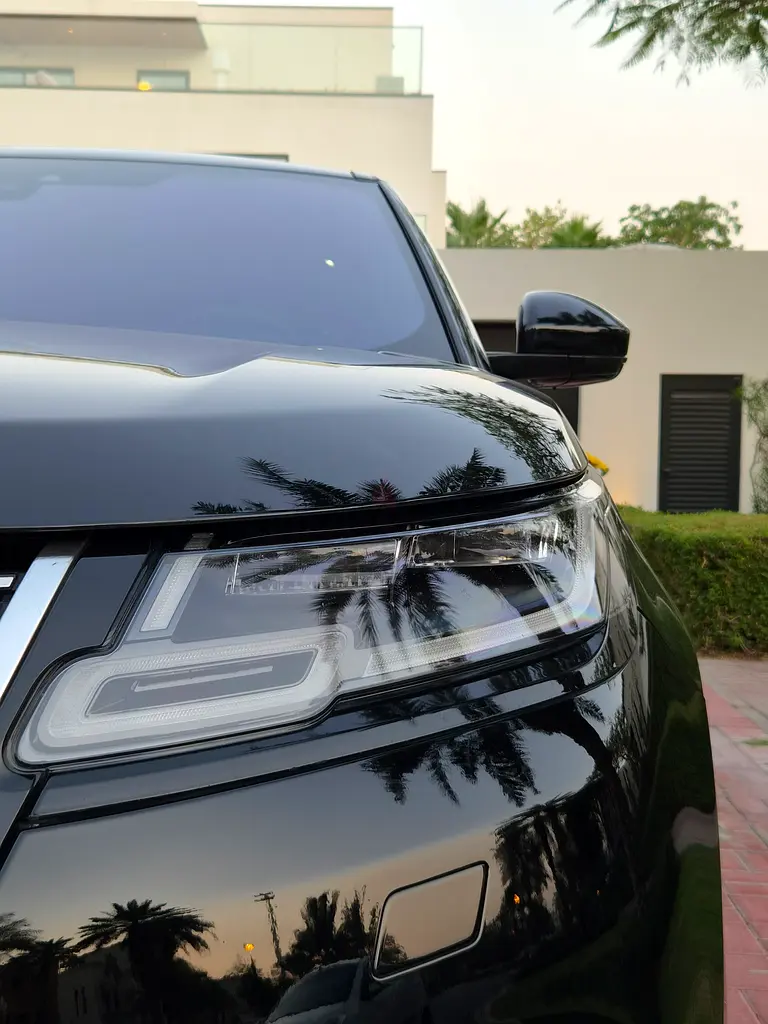 2019 Land Rover Range Rover Velar R-Dynamic SE - Premium Luxury SUV - Image 6