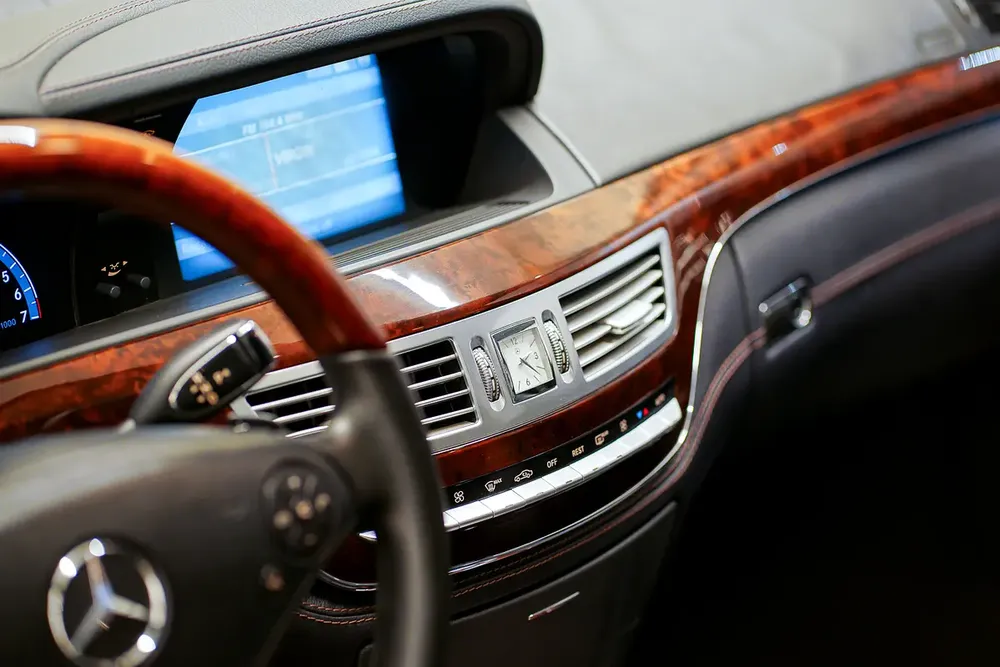 AED 1384 | MERCEDES S500 AMG 2012 | PRISTINE CONDITION | LOW KMS | HI SPECS | 1 YEAR WARRANTY - Image 12