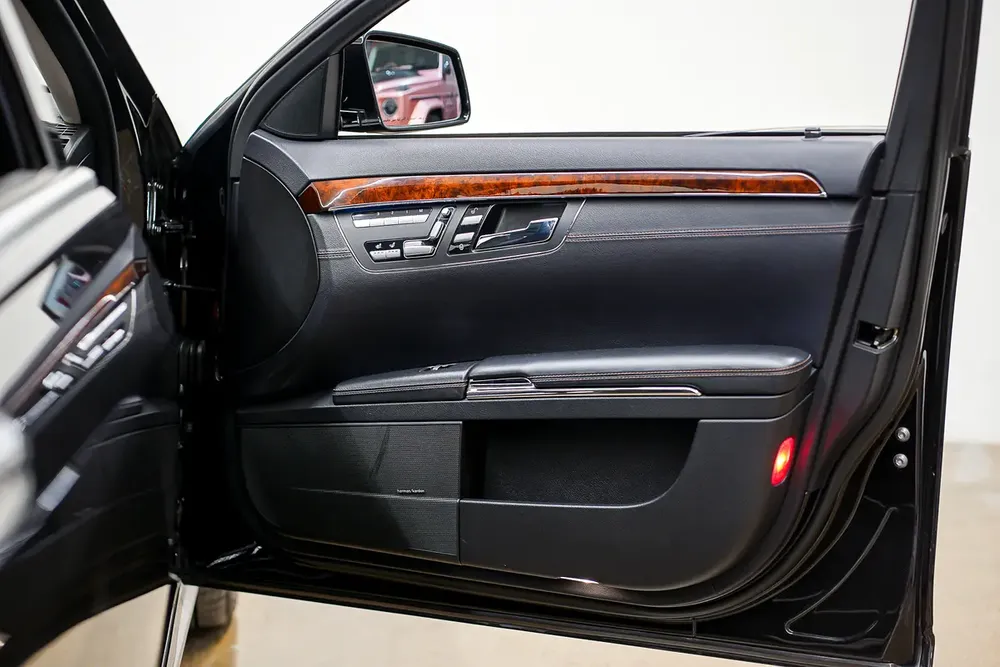 AED 1384 | MERCEDES S500 AMG 2012 | PRISTINE CONDITION | LOW KMS | HI SPECS | 1 YEAR WARRANTY - Image 14