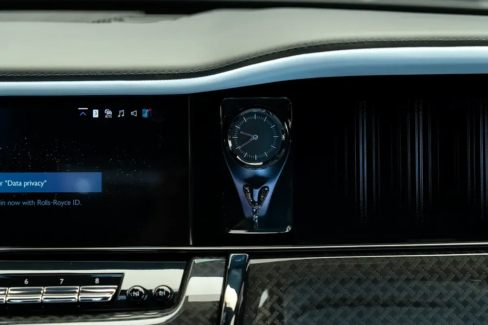 ROLLS ROYCE | CULLINAN BLACK BADGE | GCC SPECS | DEALER WARRANTY + SERVICE CONTRACT - Image 18