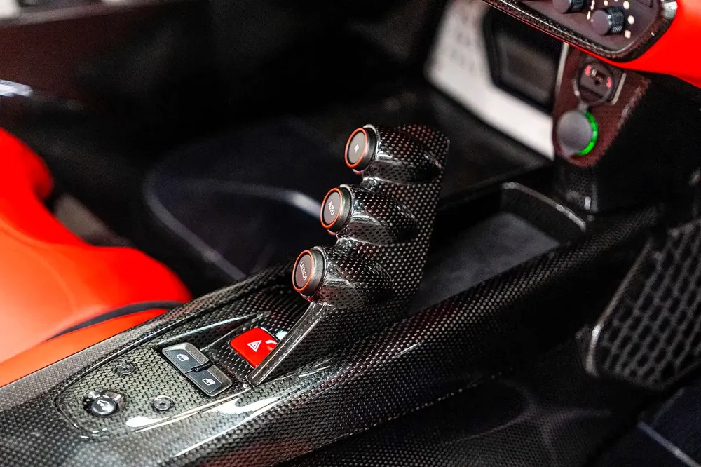 Ferrari LaFerrari - GCC Spec - - Image 11