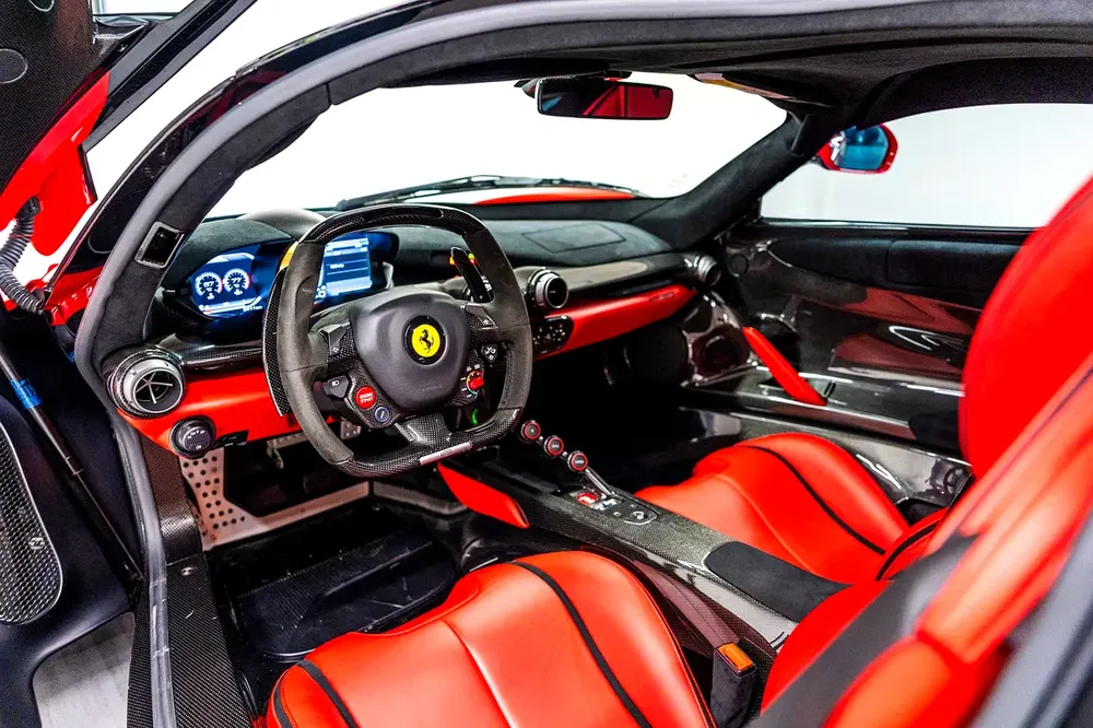Ferrari LaFerrari - GCC Spec - - Image 15