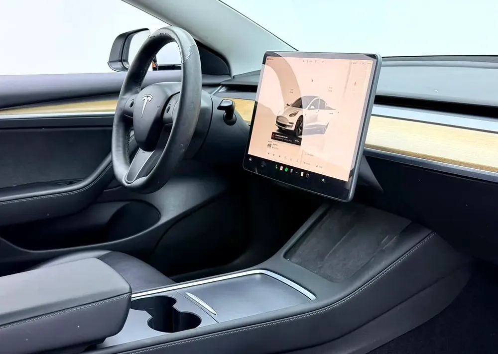 2022 Tesla Model 3, Tesla Warranty+Full Service History, GCC - Image 13
