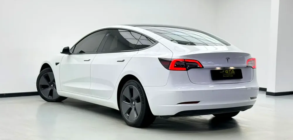 2022 Tesla Model 3, Tesla Warranty+Full Service History, GCC - Image 4