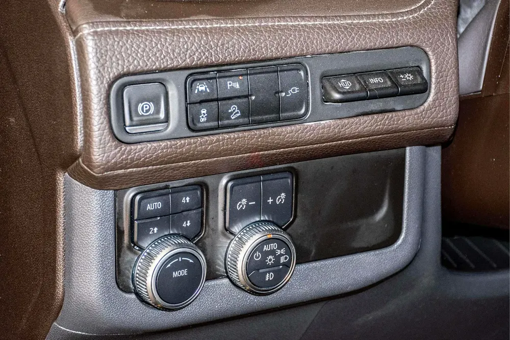 2021 GMC Yukon Denali 3.6L | American Specifications - Image 18