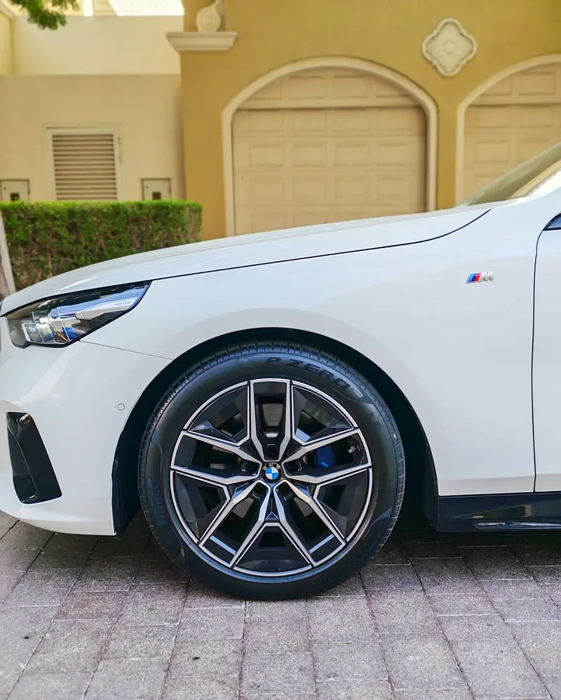 Bmw 520 i M kit - Image 11