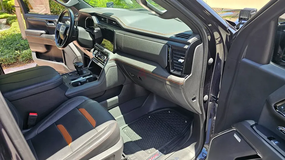 Modified - GMC Sierra 1500 AT4 6.2L V8 - 2023 - GCC Specs - Image 8