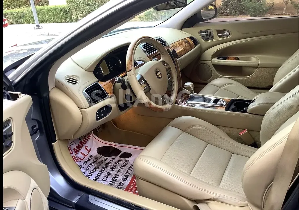 JAGUAR XKR 2009 ..GCC...CLEAN CAR - Image 7