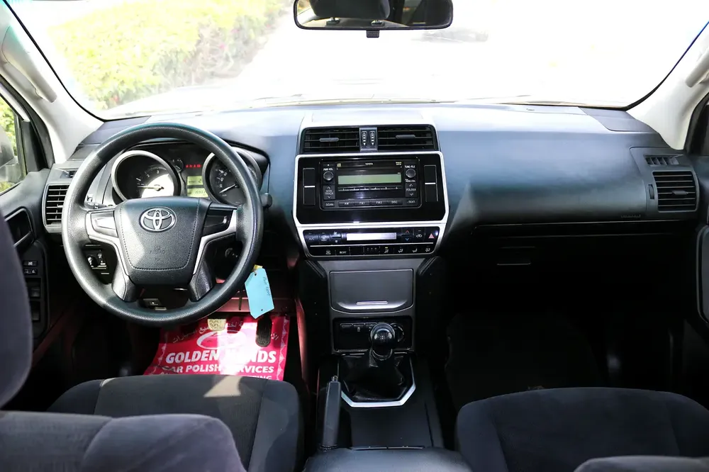 TOYOTA PRADO DIESEL 2018 MANUAL GEAR - Image 10