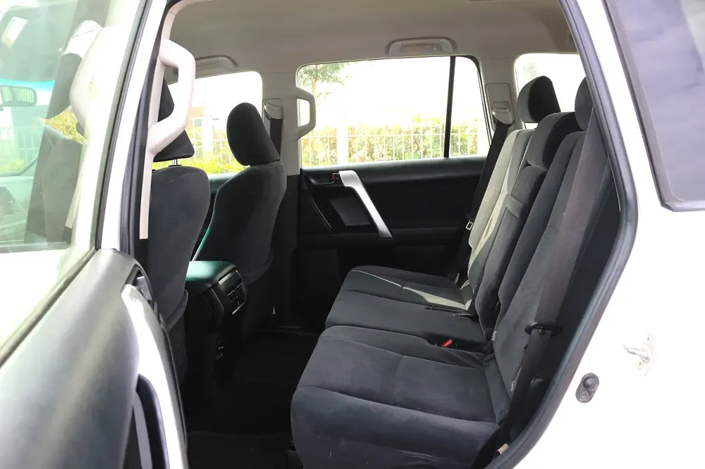 TOYOTA PRADO DIESEL 2018 MANUAL GEAR - Image 13