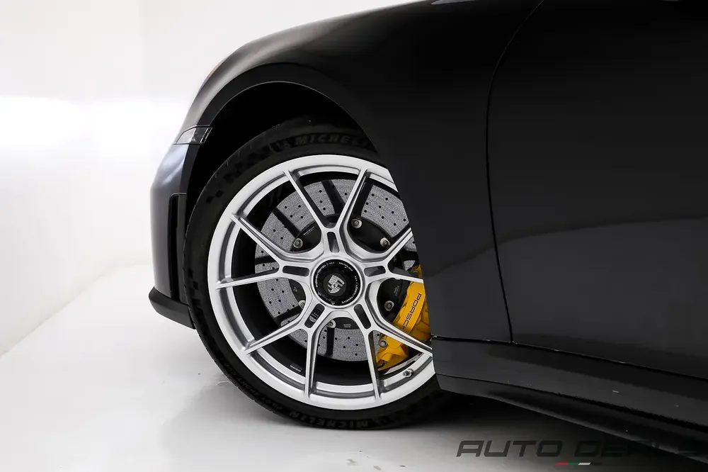 2026 Porsche 911 GT3 Touring | Under Warranty | GCC Specs | Extremely Low Mileage | 4.0L F6 | - Image 10