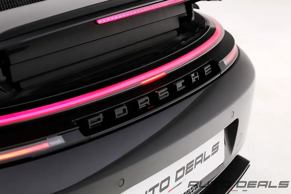 2026 Porsche 911 GT3 Touring | Under Warranty | GCC Specs | Extremely Low Mileage | 4.0L F6 | - Image 9