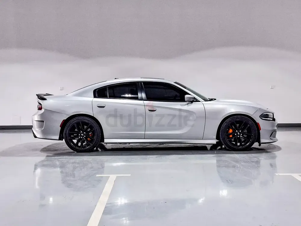 AED 1398/month | 2022 Dodge Charger  | GCC Specs | Ref#460810 - Image 4