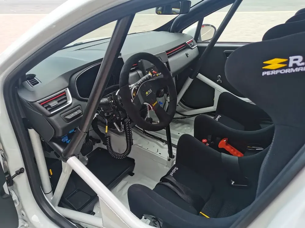 Renault Clio Cup V - Image 6