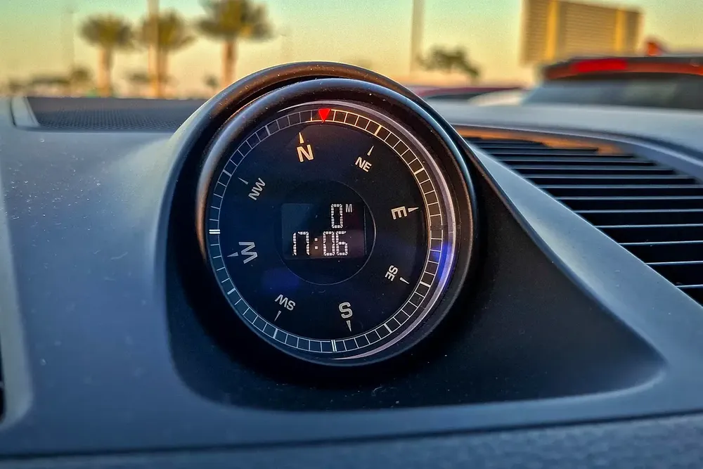 AED 2659/month | 2019 Porsche Cayenne  | GCC Specs | Ref#404032 - Image 14