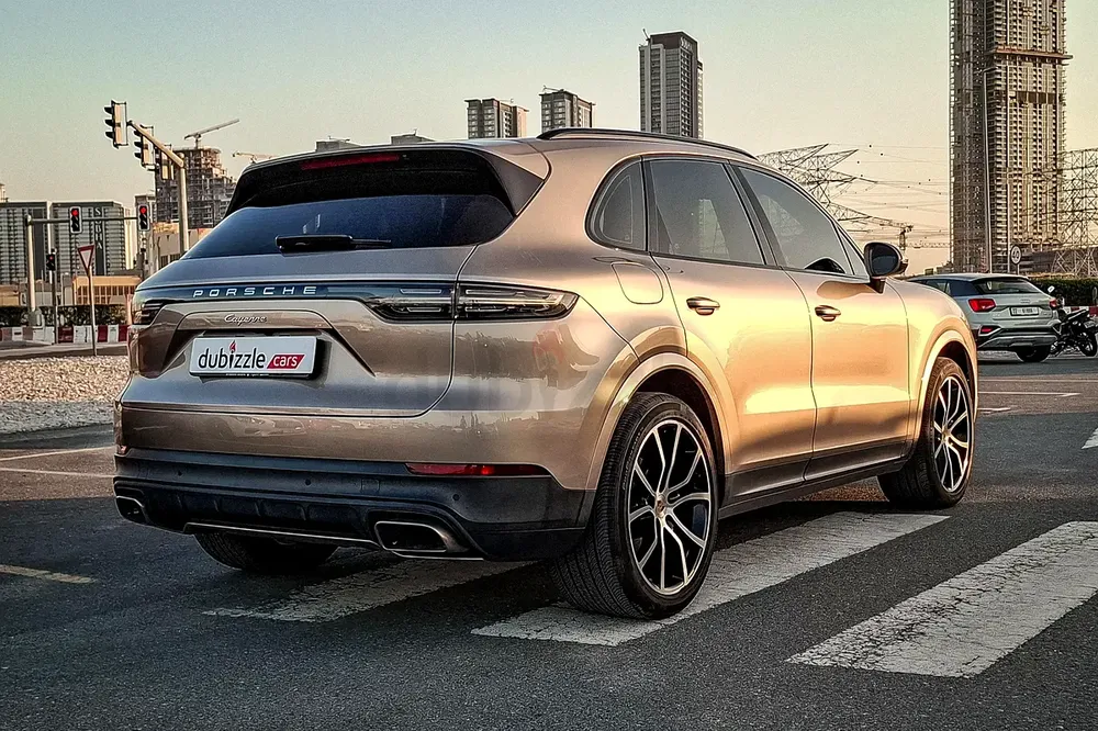 AED 2659/month | 2019 Porsche Cayenne  | GCC Specs | Ref#404032 - Image 6
