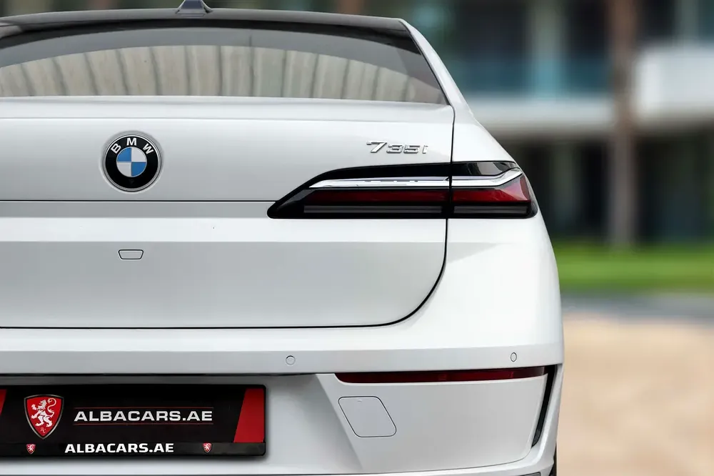 5,190 P.M |  735i | History | 0% Downpayment | BMW SERVICE HISTORY | UNDER WARRANTY! - Image 6