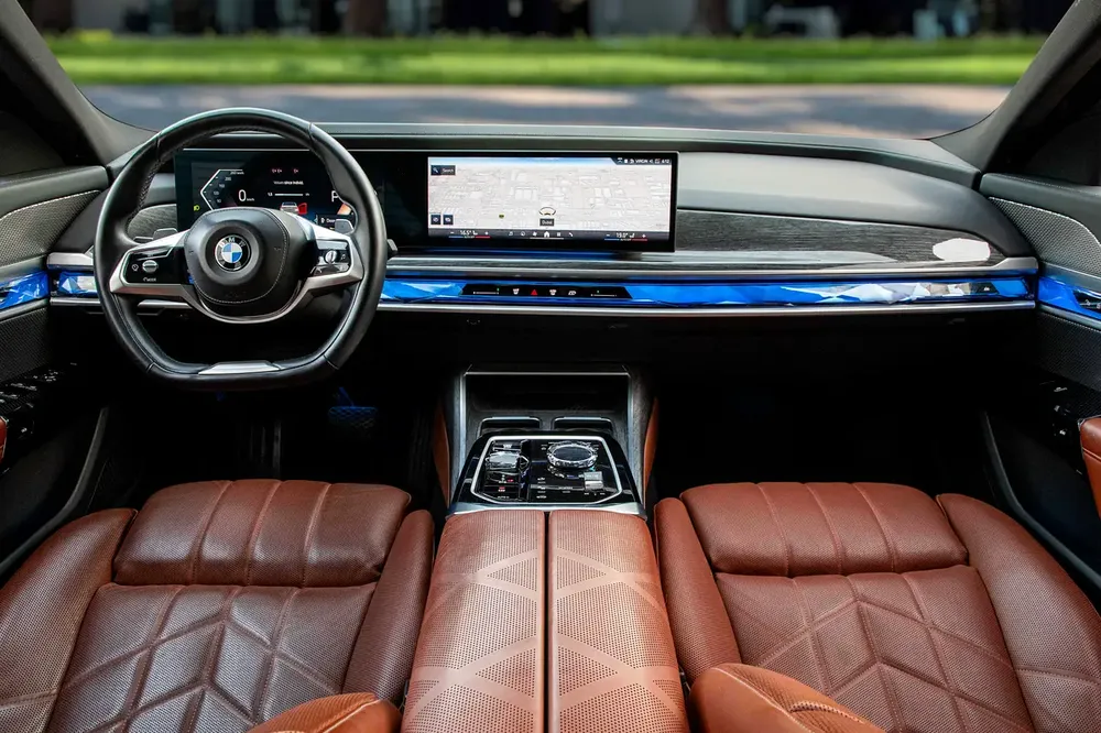 5,190 P.M |  735i | History | 0% Downpayment | BMW SERVICE HISTORY | UNDER WARRANTY! - Image 8