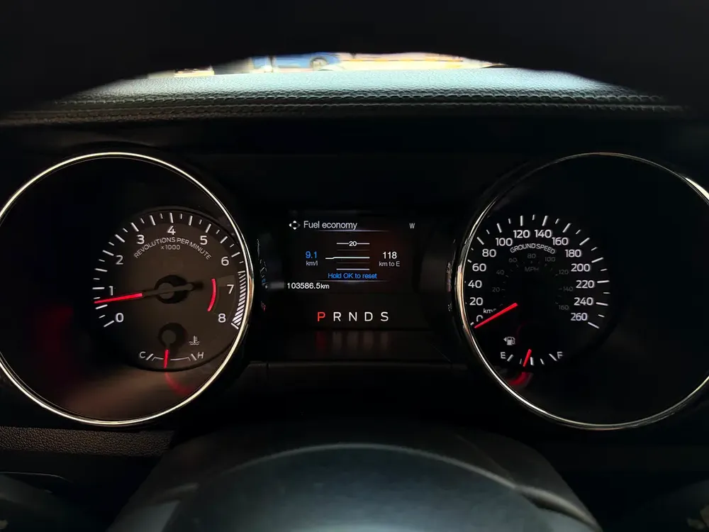 Ford Mustang V6 2016 GCC Specs ( Convertible ) ( Low kms ) . - Image 13