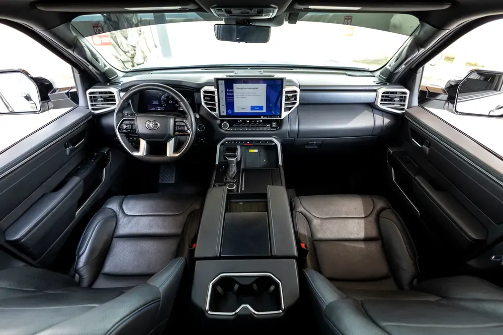 Toyota Tundra Platinum Double Cab Utility 2023 American Specs  | Warranty - Image 12
