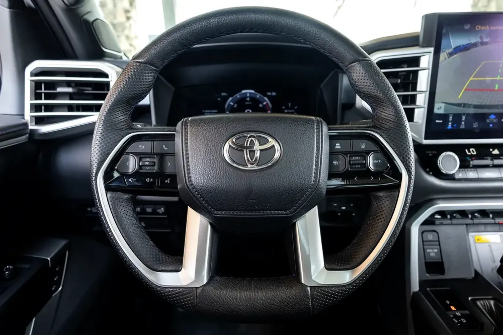 Toyota Tundra Platinum Double Cab Utility 2023 American Specs  | Warranty - Image 16