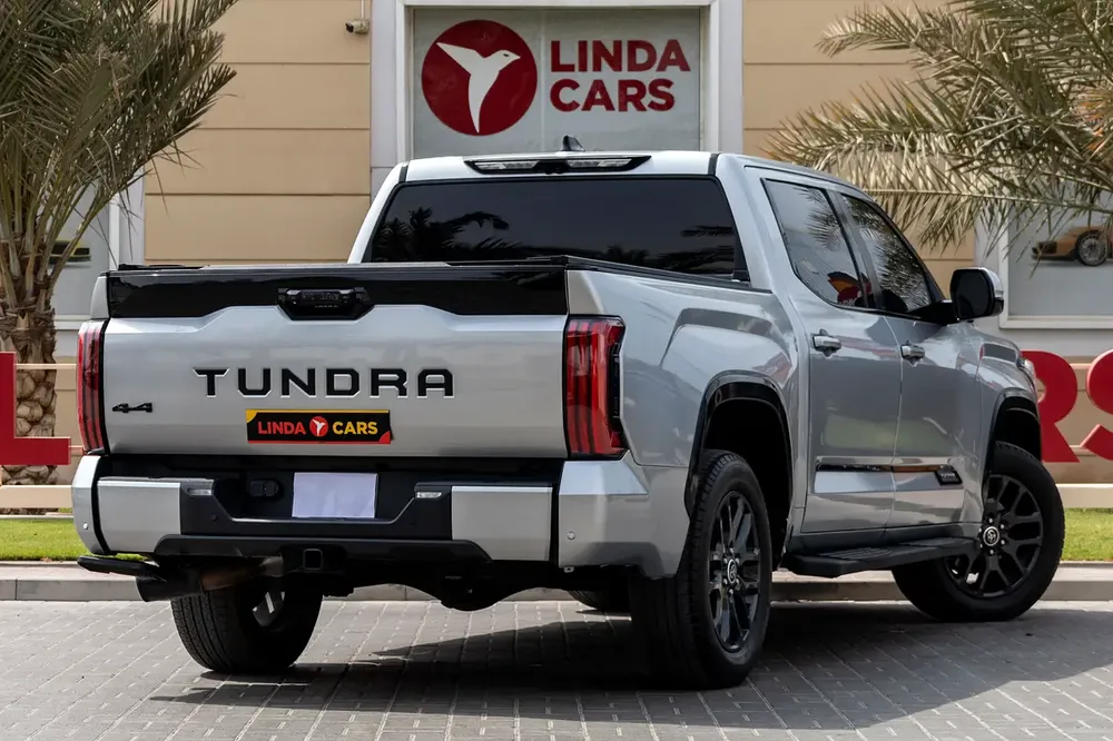 Toyota Tundra Platinum Double Cab Utility 2023 American Specs  | Warranty - Image 7