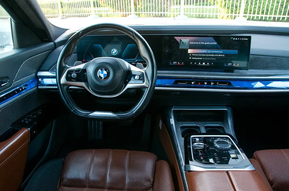 BMW 7-Series 735i | 2024 | GCC Specs | AGMC Warranty - Image 14