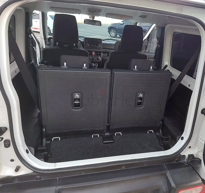 Suzuki jimny 1.5 4wd service history 7yrs warranty - Image 12