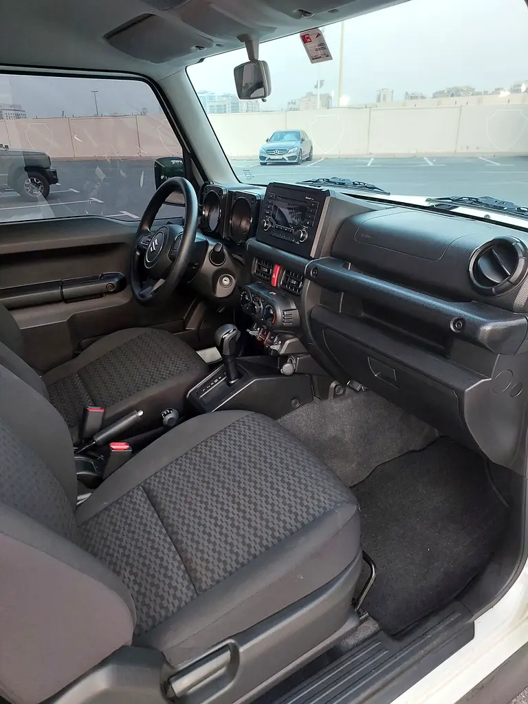 Suzuki jimny 1.5 4wd service history 7yrs warranty - Image 9