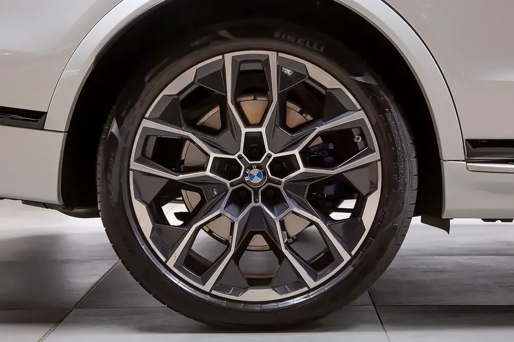 BMW X7 40i M Sport Pro (REF NO# 169478) - Image 6