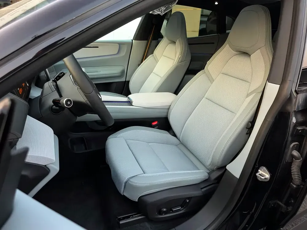 Polestar 4 Dual Motor AWD - Image 12