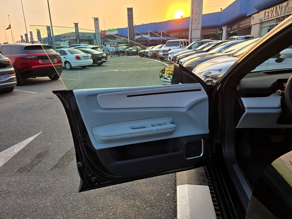 Polestar 4 Dual Motor AWD - Image 14