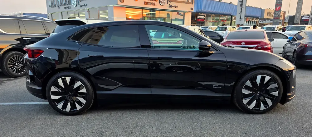 Polestar 4 Dual Motor AWD - Image 4