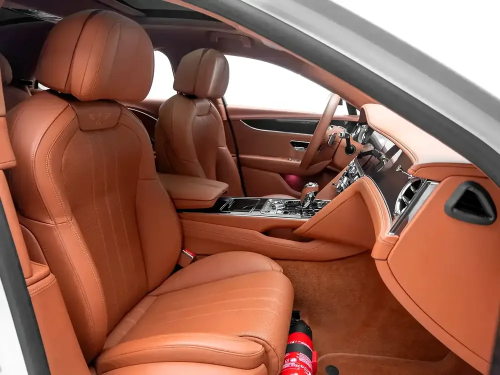 2024 | Bentley | Flying Spur | GCC Spec | With Warranty - Image 11