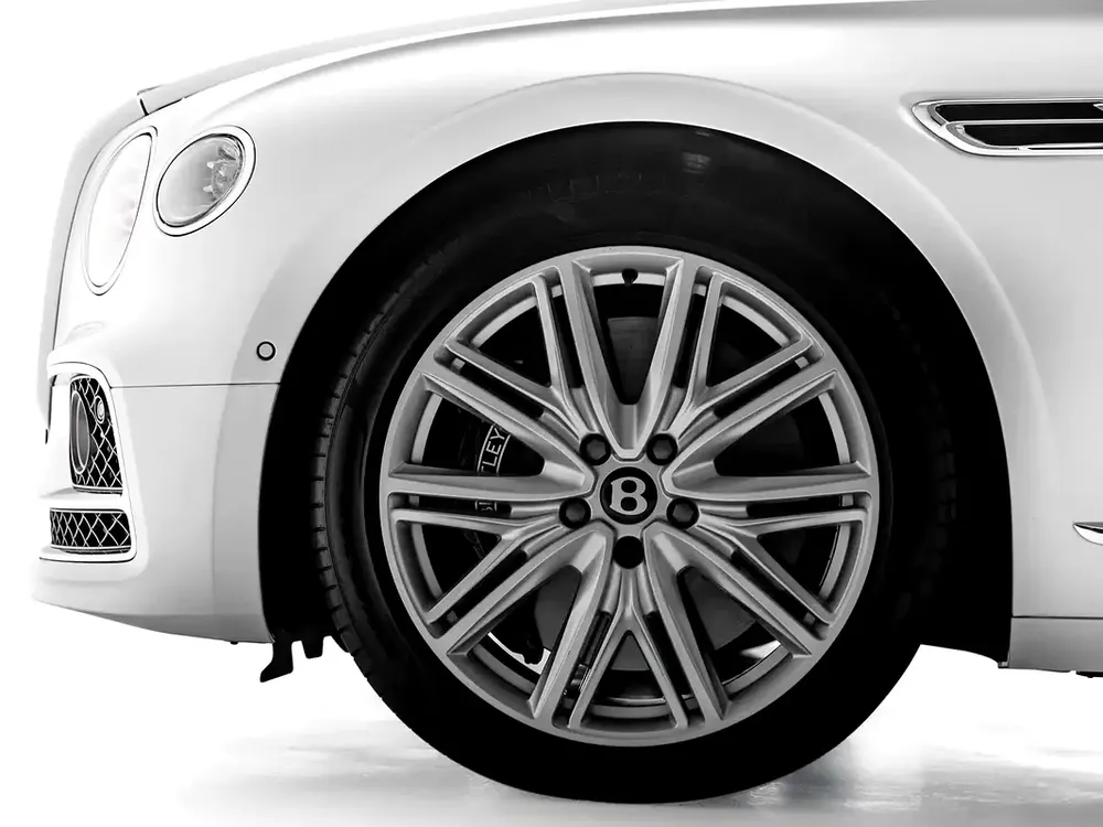 2024 | Bentley | Flying Spur | GCC Spec | With Warranty - Image 20