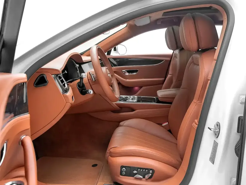 2024 | Bentley | Flying Spur | GCC Spec | With Warranty - Image 9