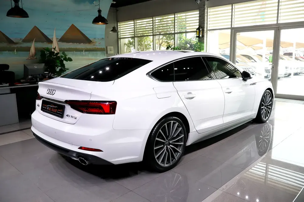 40 TFSI . GCC Specs . Full Option . Excellent Condition - Image 6