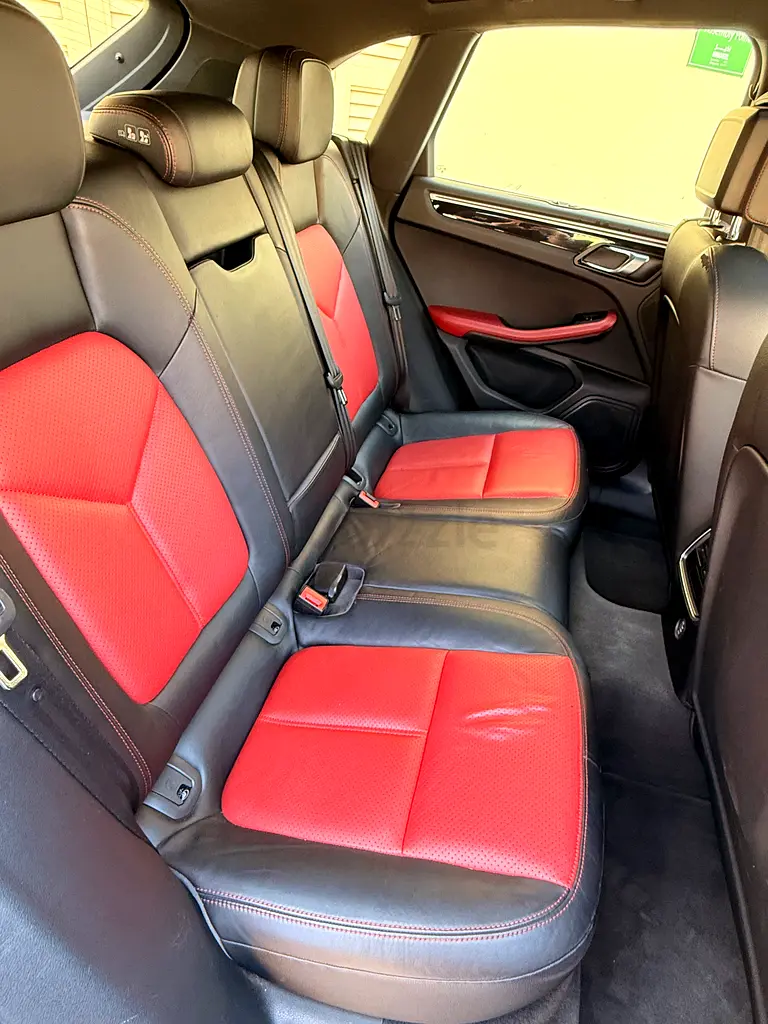 Porsche Macan S 2017 | GCC Specs | Low Mileage | Well Maintained - Image 4